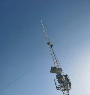 MET Tower/Meteorological Mast/Wind Monitoring Tower Marked With Aircraft Warning Light System