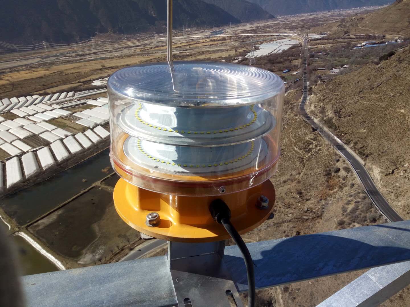 Type A White Flashing Medium Intensity Obstruction lights for electric Power Towers