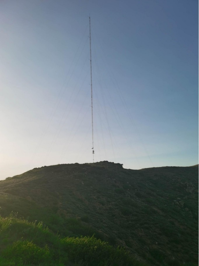 MET Tower/Meteorological Mast/Wind Monitoring Tower Marked With Aircraft Warning Light System